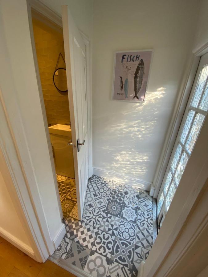 Stylish 2 Bedroom Cottage, Close To Town Centre Вортінг Екстер'єр фото
